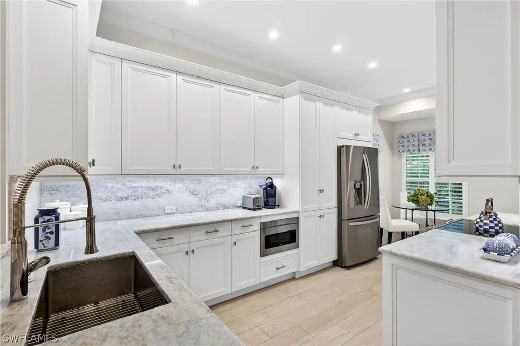 161 Amblewood Lane Naples FL 34105