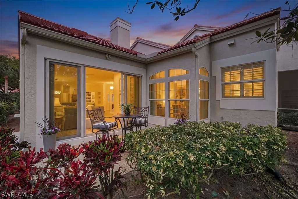 161 Amblewood Lane Naples FL 34105
