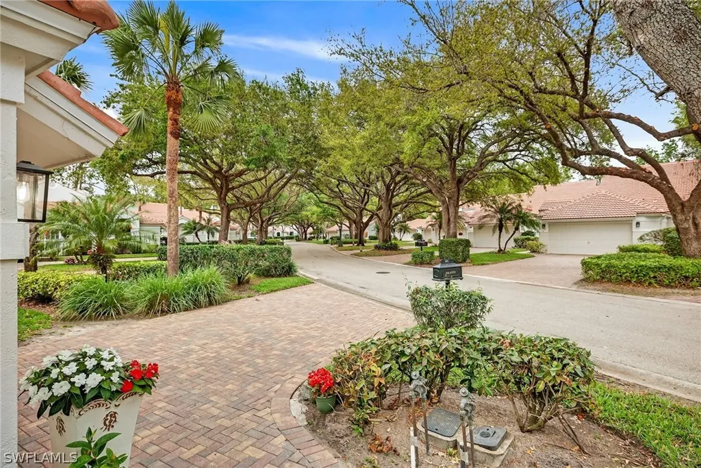 161 Amblewood Lane Naples FL 34105