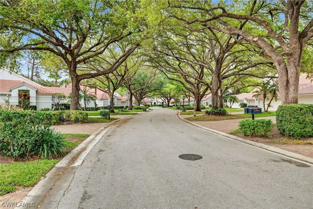 161 Amblewood Lane Naples FL 34105