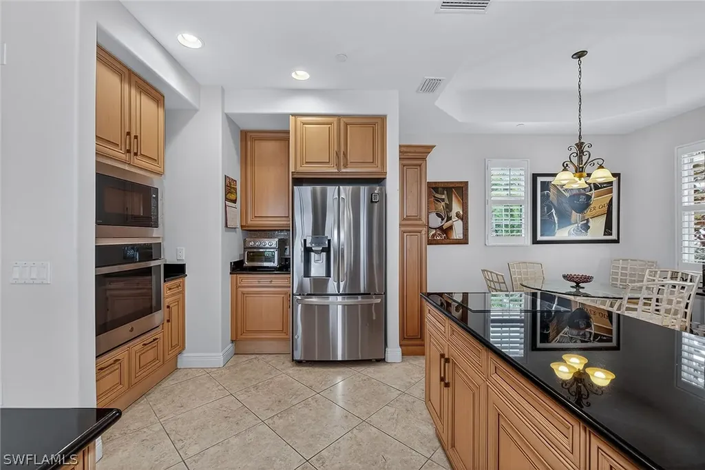 580 Avellino Isle Circle Naples FL 34119