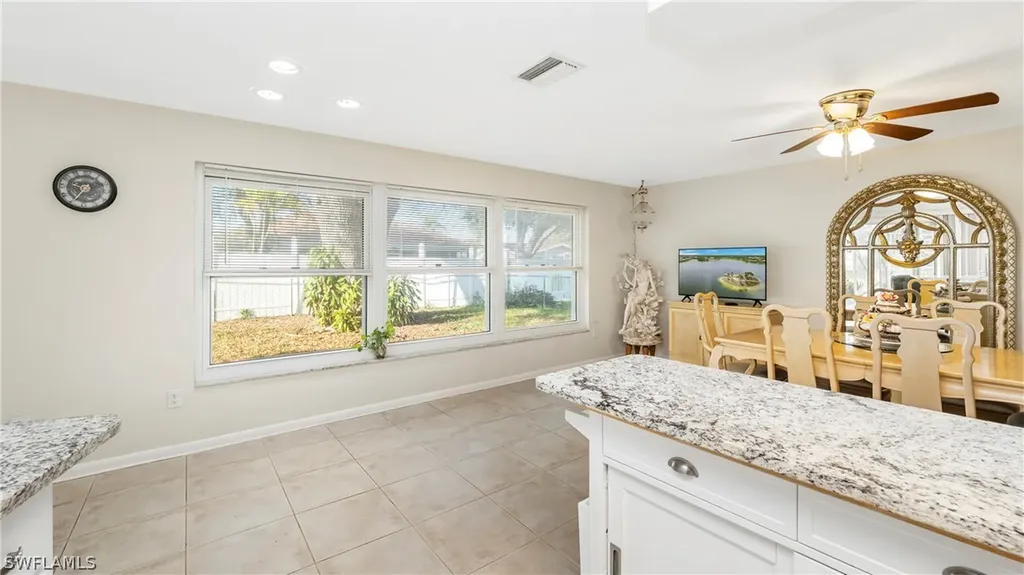 3804 SE 10th Place Cape Coral FL 33904