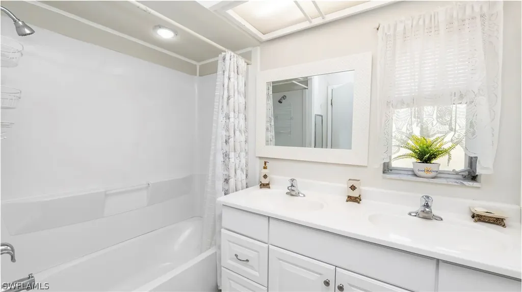 3804 SE 10th Place Cape Coral FL 33904