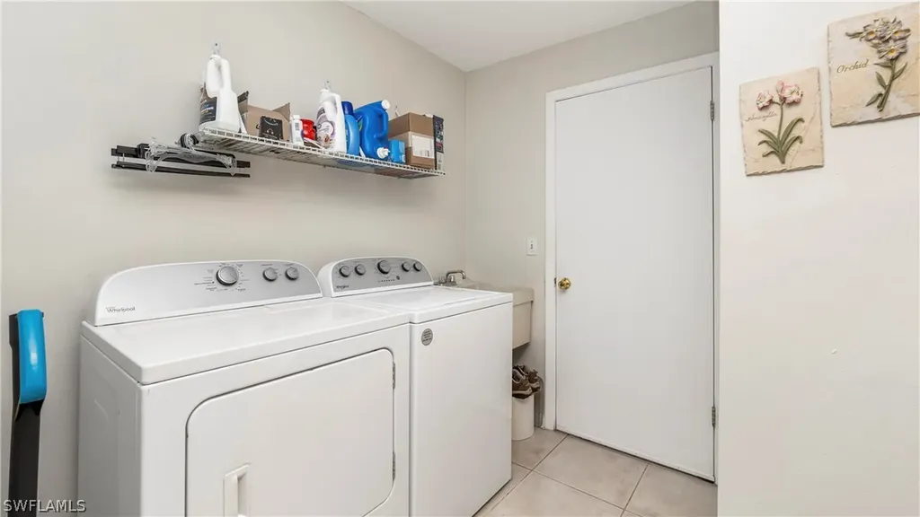 3804 SE 10th Place Cape Coral FL 33904