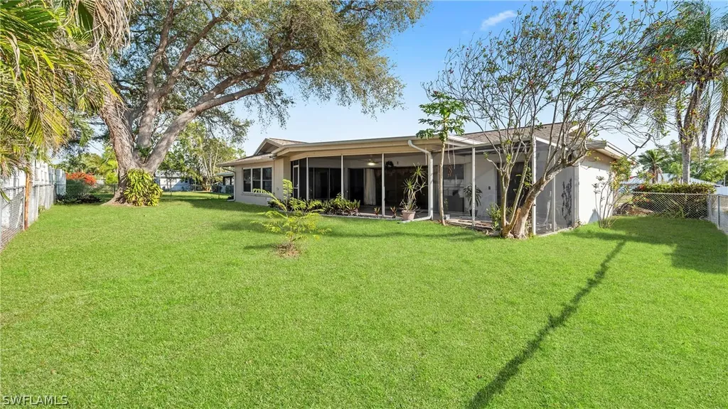 3804 SE 10th Place Cape Coral FL 33904