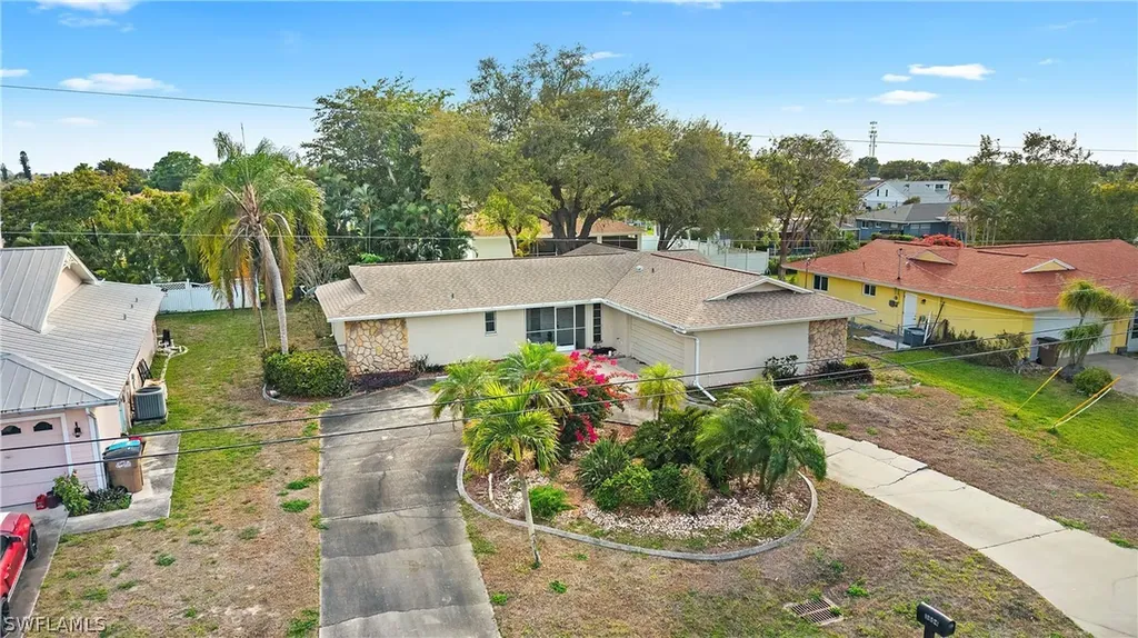 3804 SE 10th Place Cape Coral FL 33904