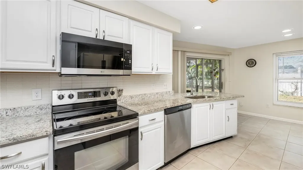 3804 SE 10th Place Cape Coral FL 33904