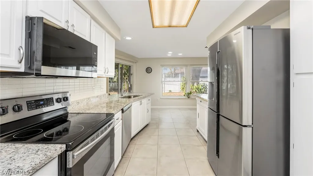 3804 SE 10th Place Cape Coral FL 33904