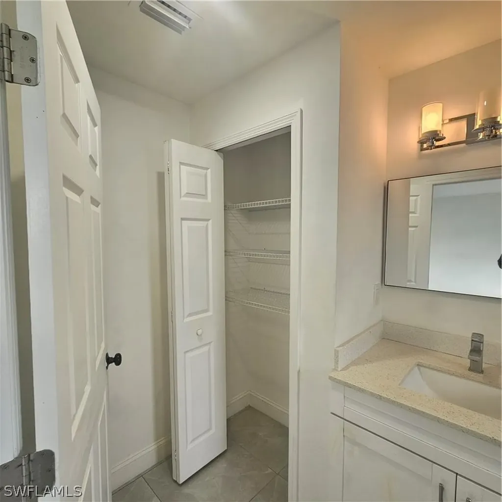 4722 29th Street SW Lehigh Acres FL 33973