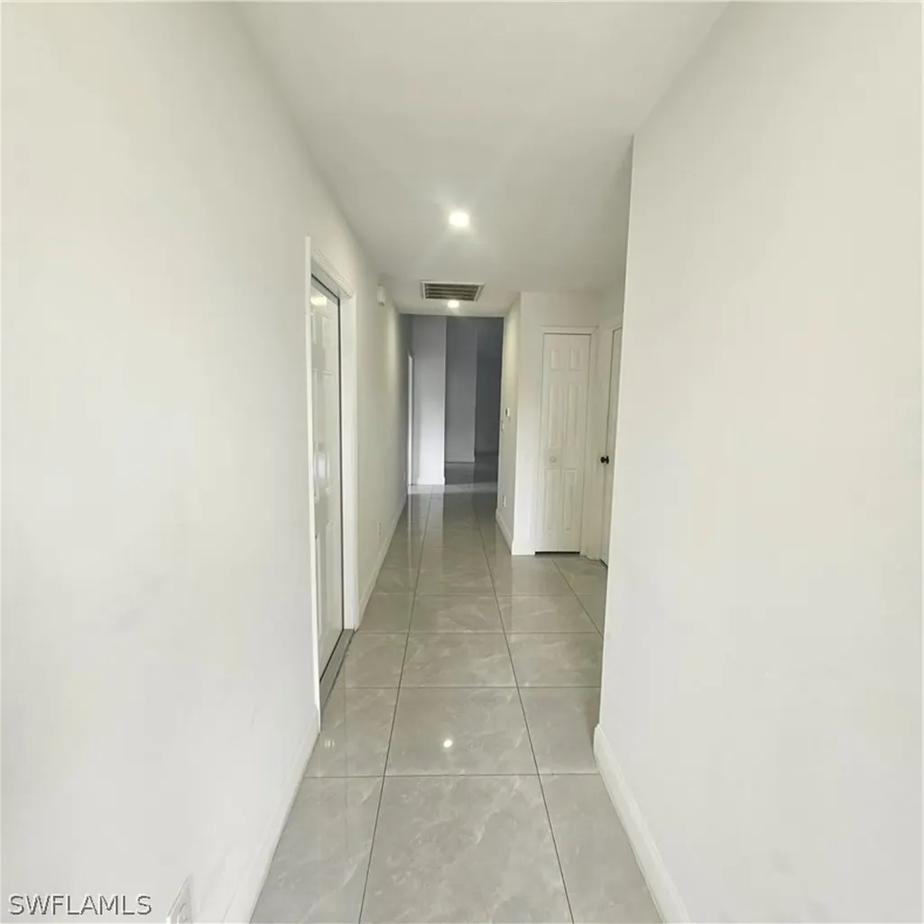 4722 29th Street SW Lehigh Acres FL 33973