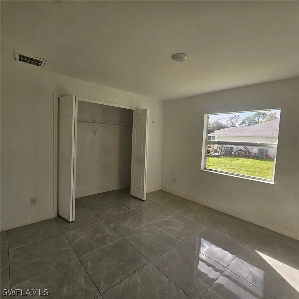 4722 29th Street SW Lehigh Acres FL 33973