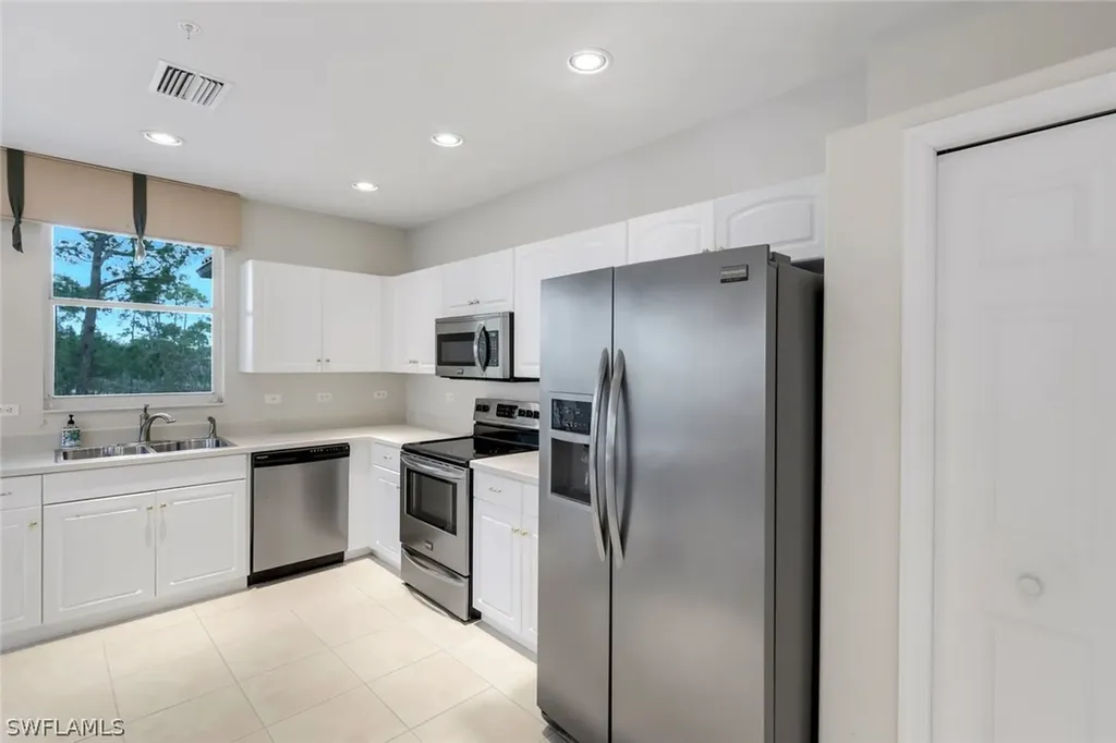 8231 Parkstone Place Naples FL 34120
