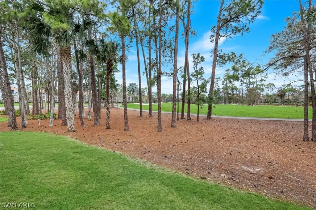 8231 Parkstone Place Naples FL 34120