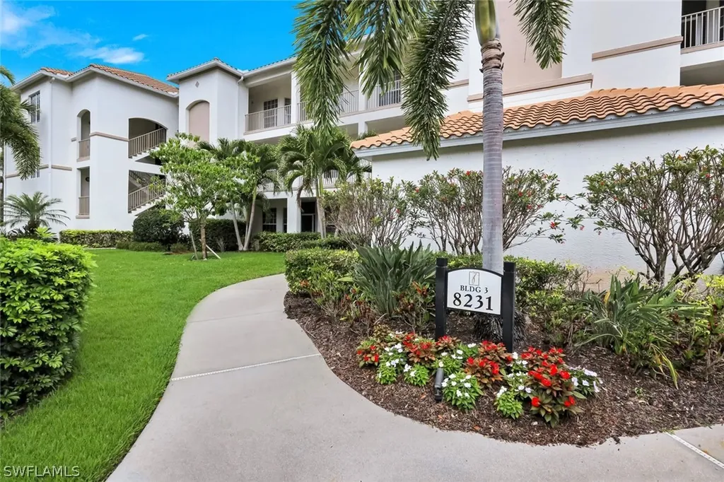 8231 Parkstone Place Naples FL 34120