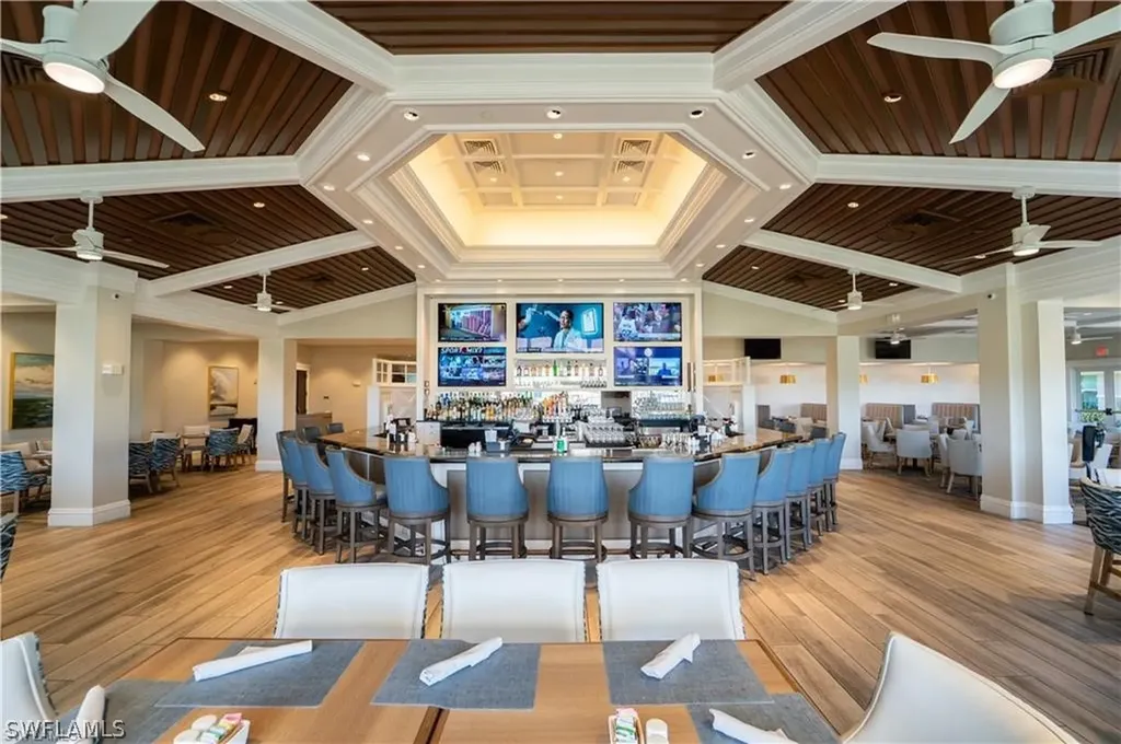 8231 Parkstone Place Naples FL 34120