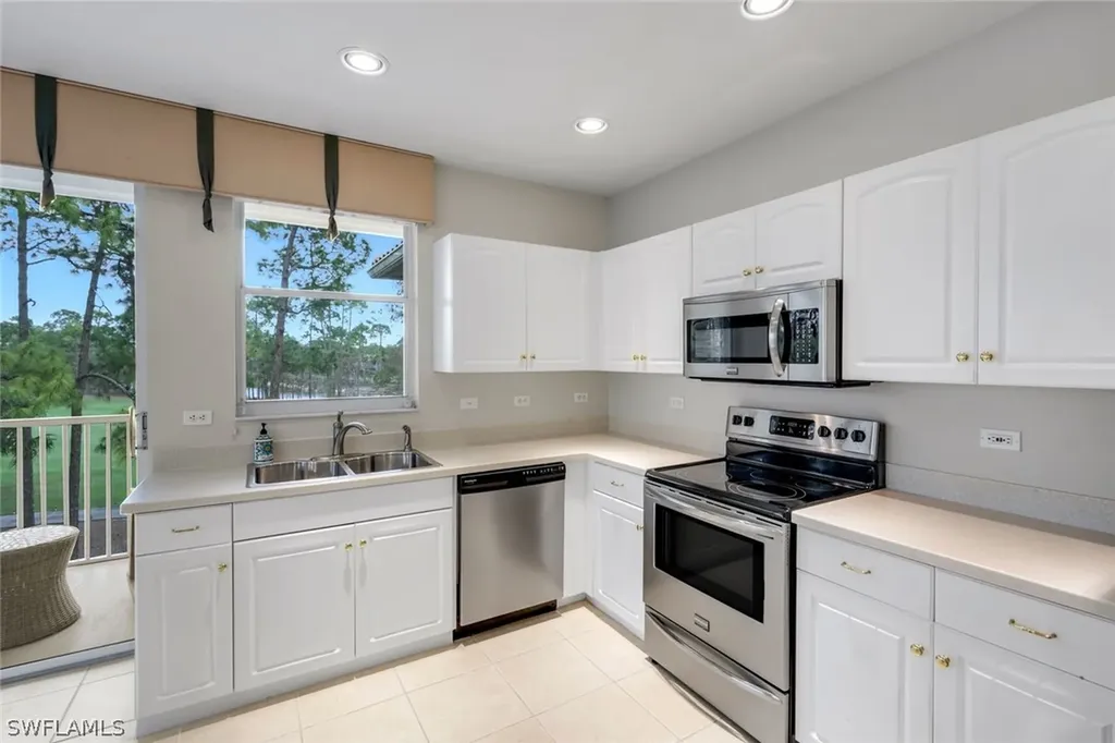 8231 Parkstone Place Naples FL 34120