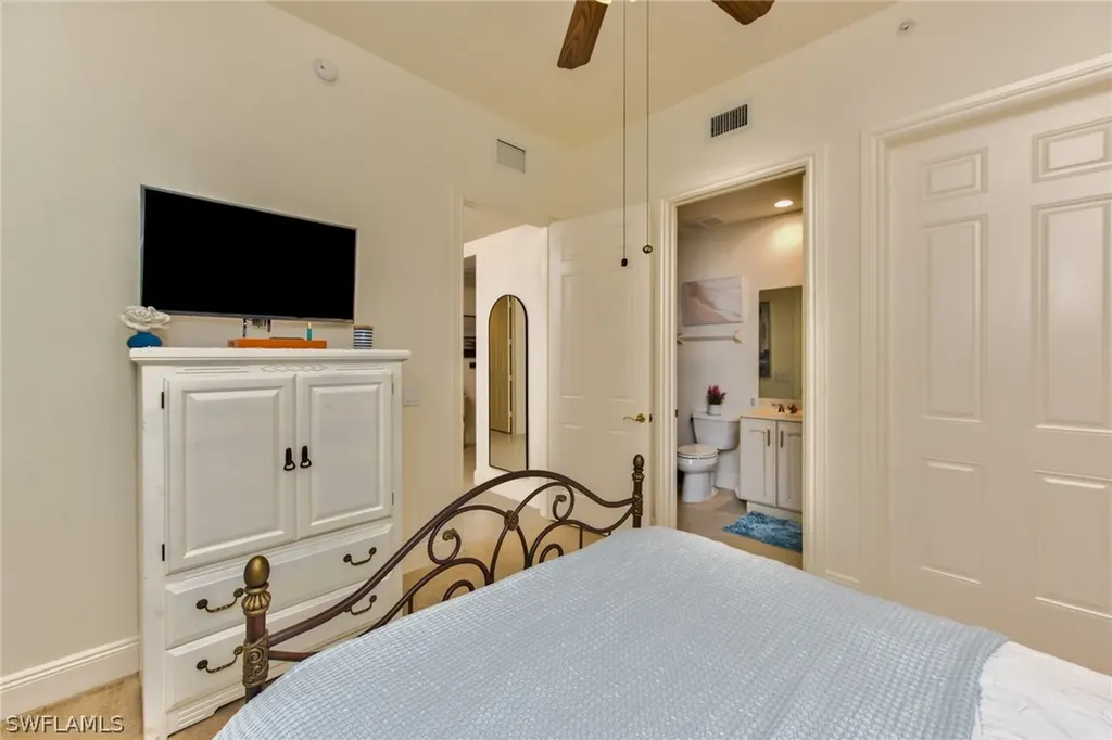 9242 Tesoro Lane Naples FL 34114