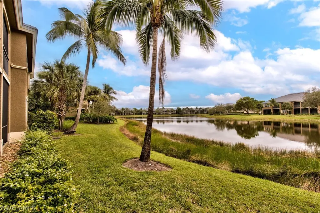 9242 Tesoro Lane Naples FL 34114