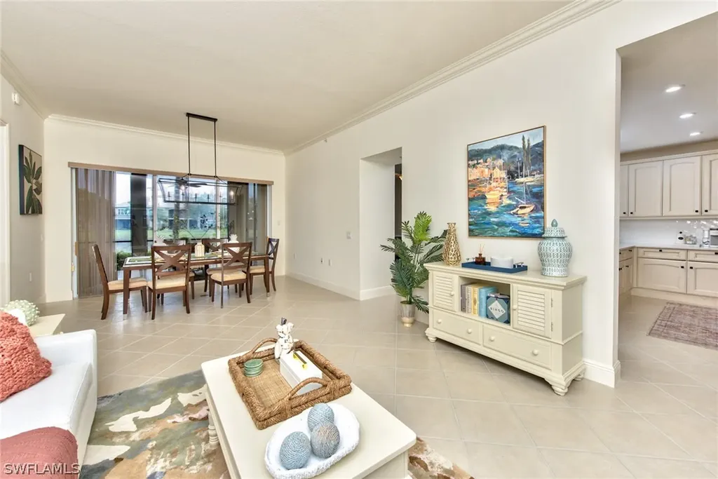 9242 Tesoro Lane Naples FL 34114