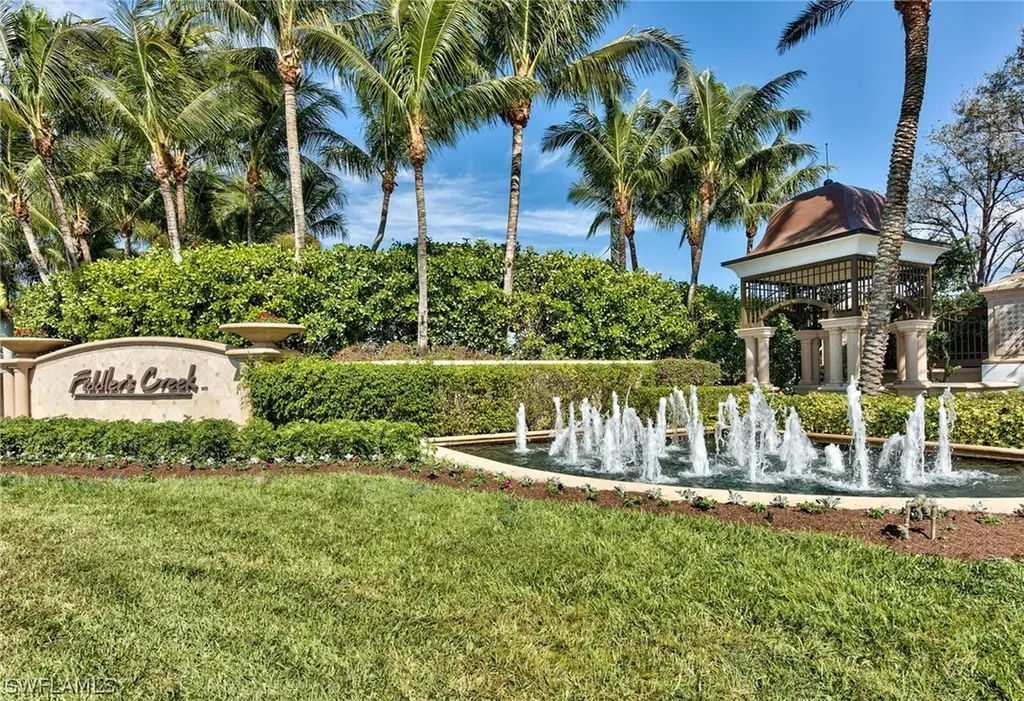 9242 Tesoro Lane Naples FL 34114