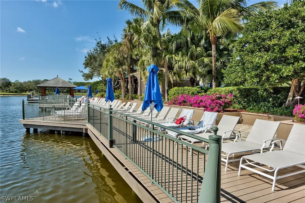 9242 Tesoro Lane Naples FL 34114