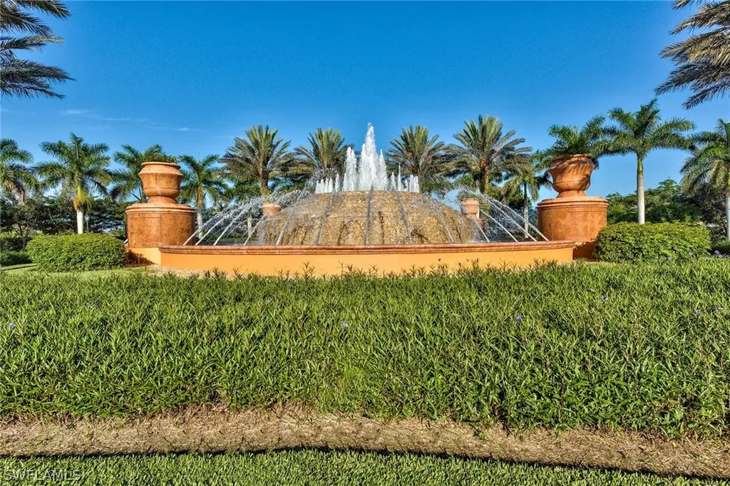 9242 Tesoro Lane Naples FL 34114