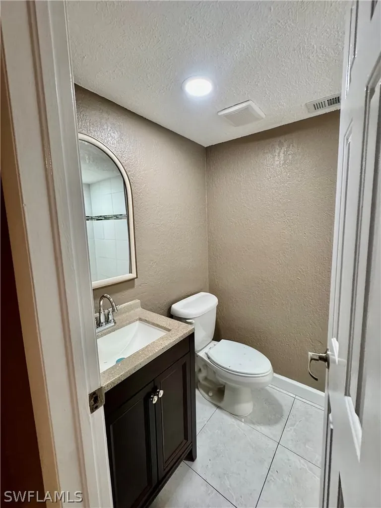 4603 Bayshore Drive Naples FL 34112
