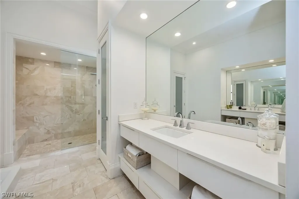 16952 Fairgrove Way Naples FL 34110