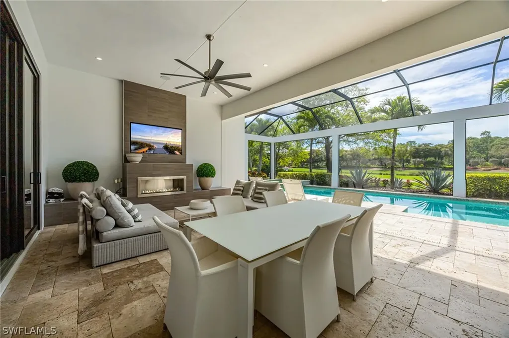 16952 Fairgrove Way Naples FL 34110