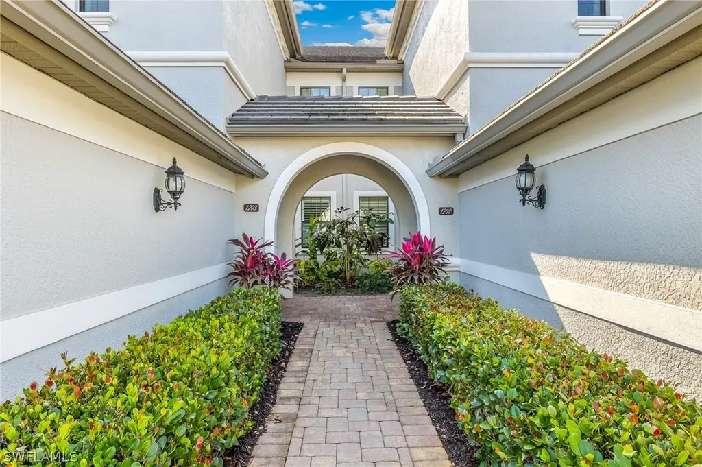 12058 Covent Garden Court Naples FL 34120