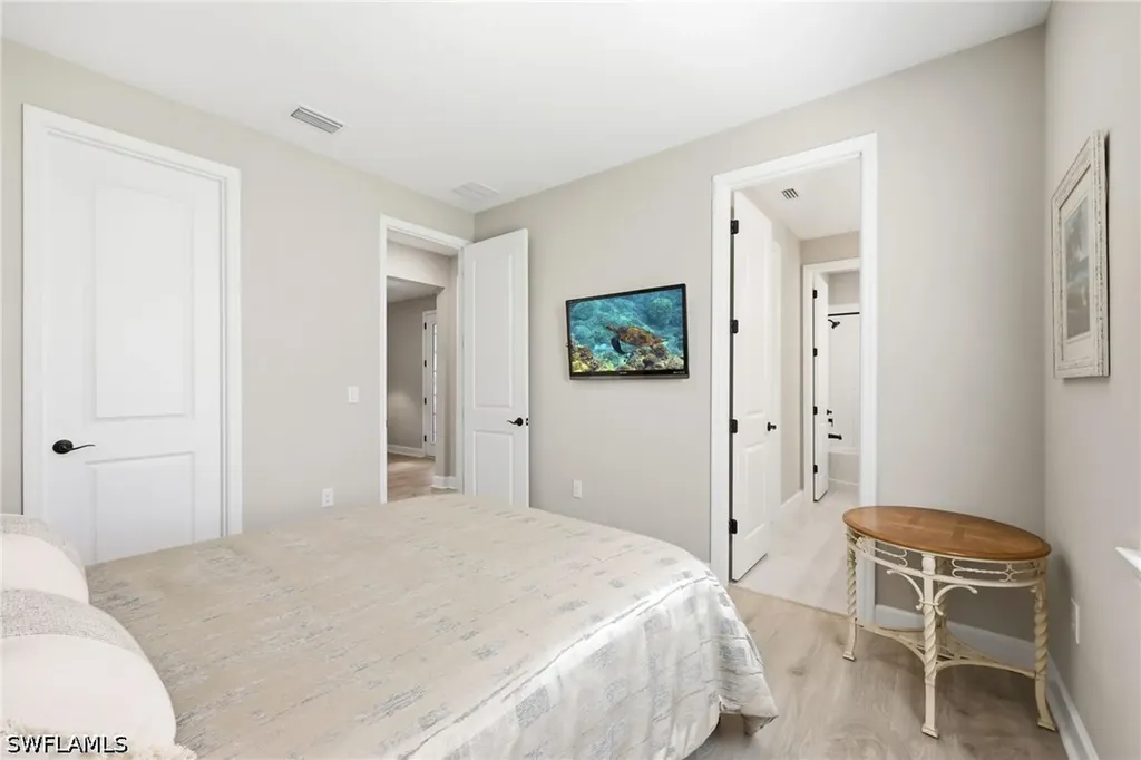 2094 Grove Drive Naples FL 34120