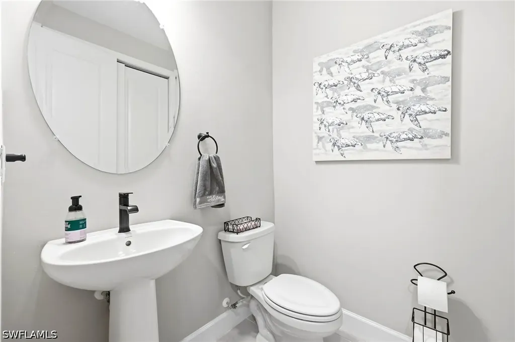 2094 Grove Drive Naples FL 34120