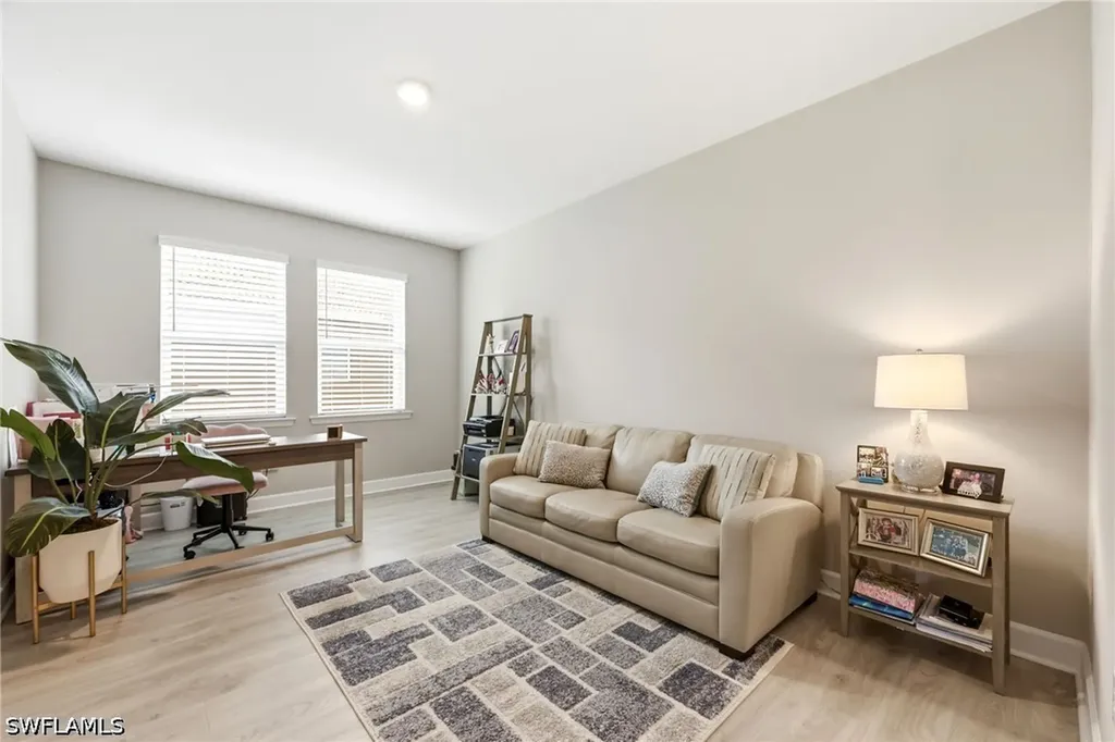 2094 Grove Drive Naples FL 34120