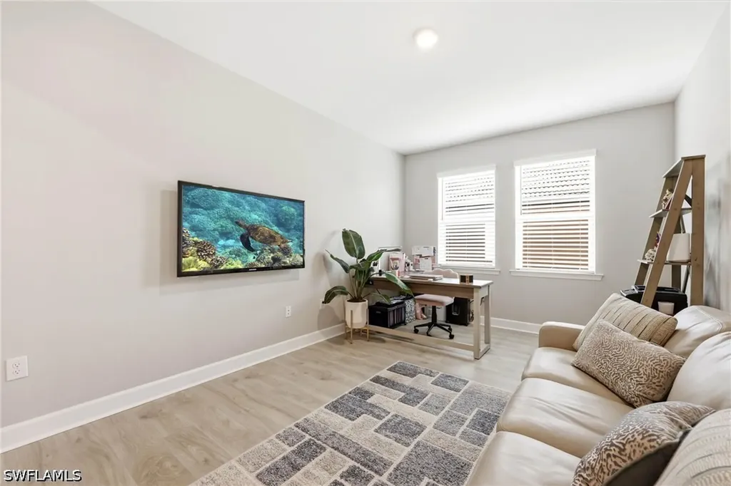2094 Grove Drive Naples FL 34120