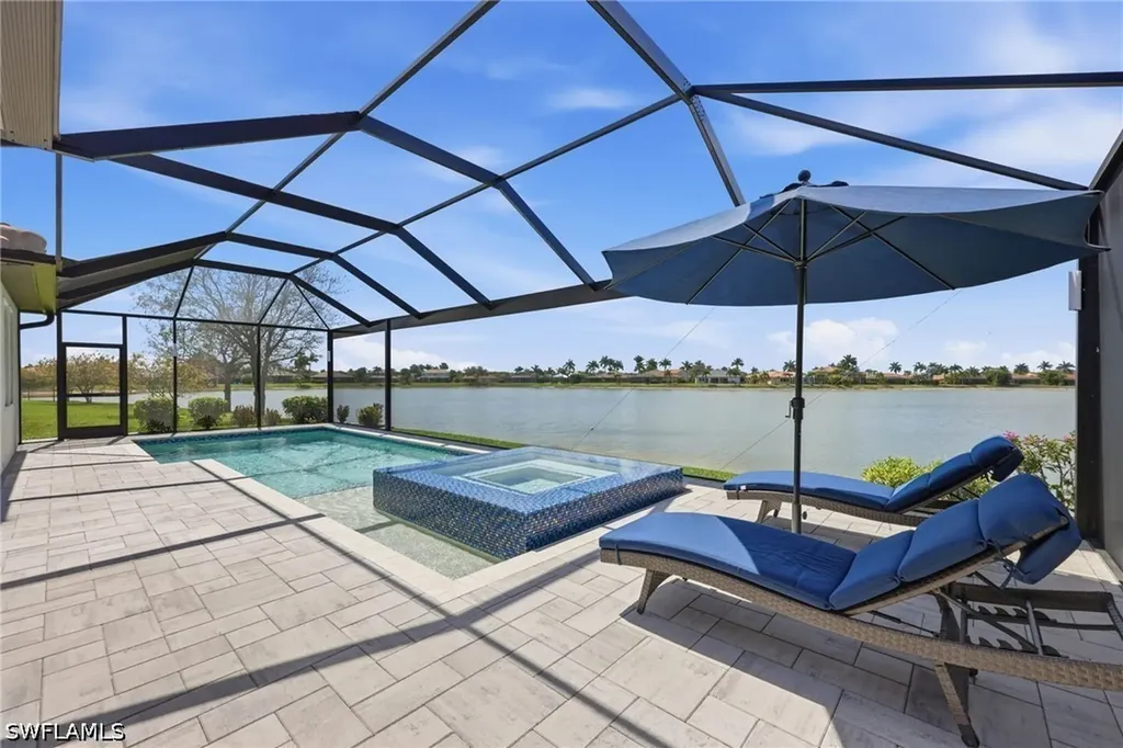2094 Grove Drive Naples FL 34120