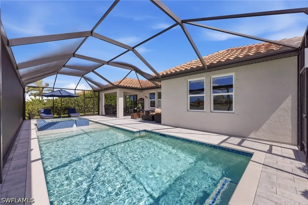 2094 Grove Drive Naples FL 34120