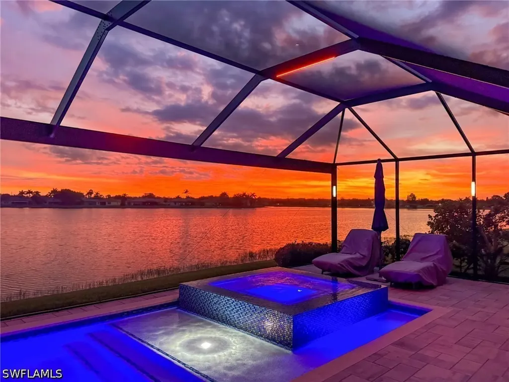 2094 Grove Drive Naples FL 34120