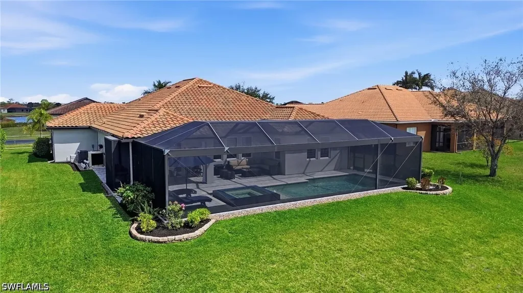 2094 Grove Drive Naples FL 34120