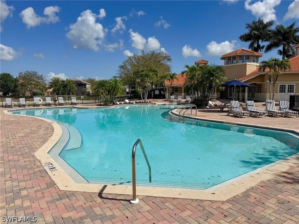 2094 Grove Drive Naples FL 34120