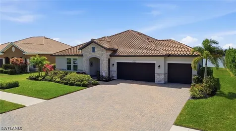 2094 Grove Drive Naples FL 34120