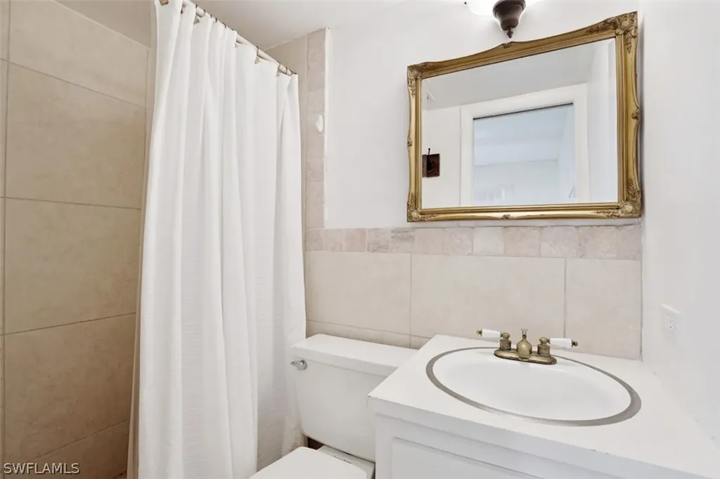 1100 8th Avenue S Naples FL 34102
