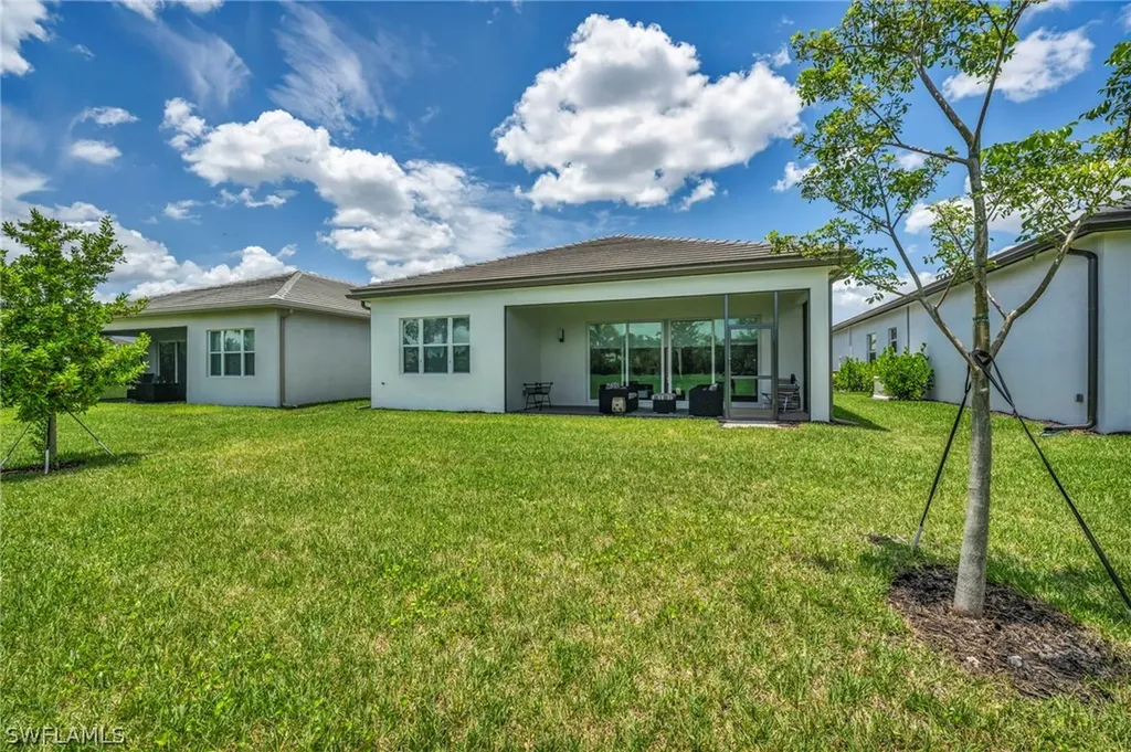 12445 Dahlia Court Naples FL 34120
