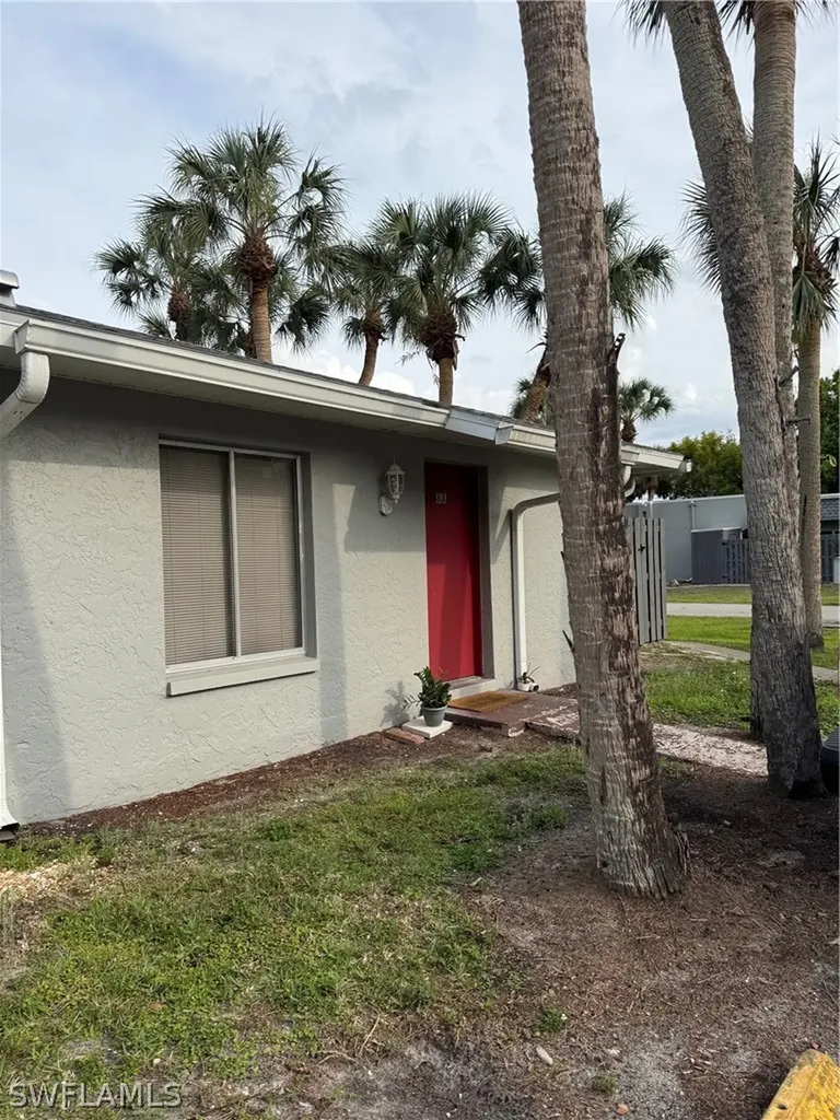 1165 Palm Avenue North Fort Myers FL 33903