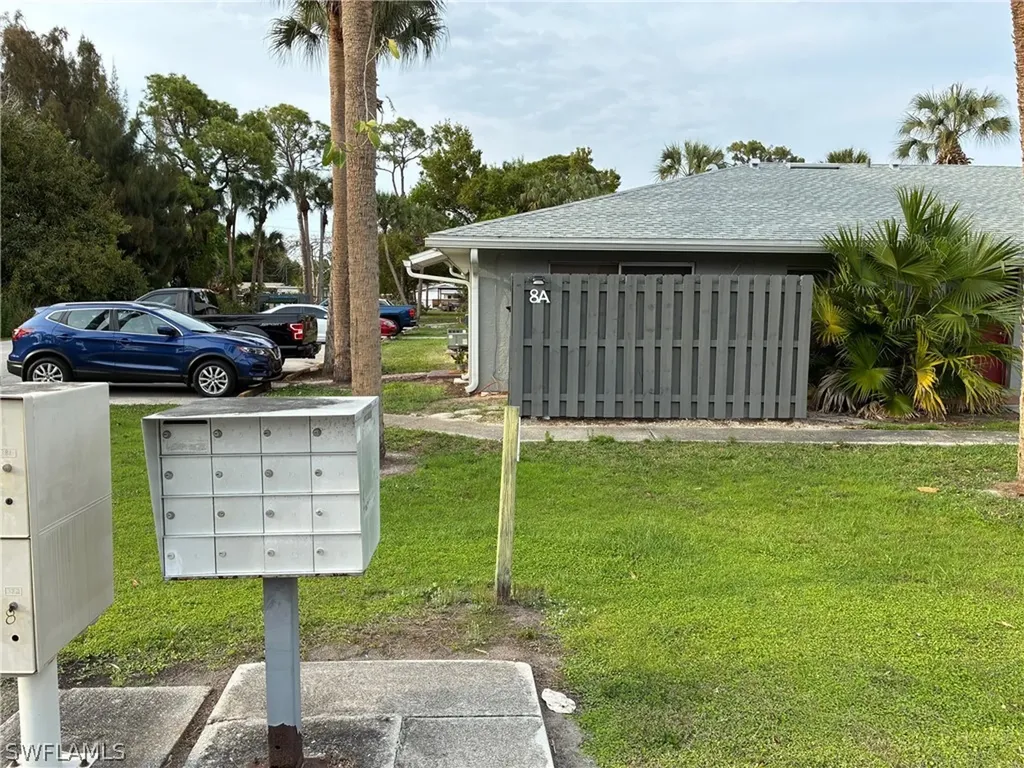 1165 Palm Avenue North Fort Myers FL 33903