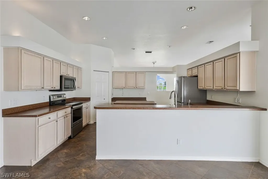 1728 NW 7th Avenue Cape Coral FL 33993
