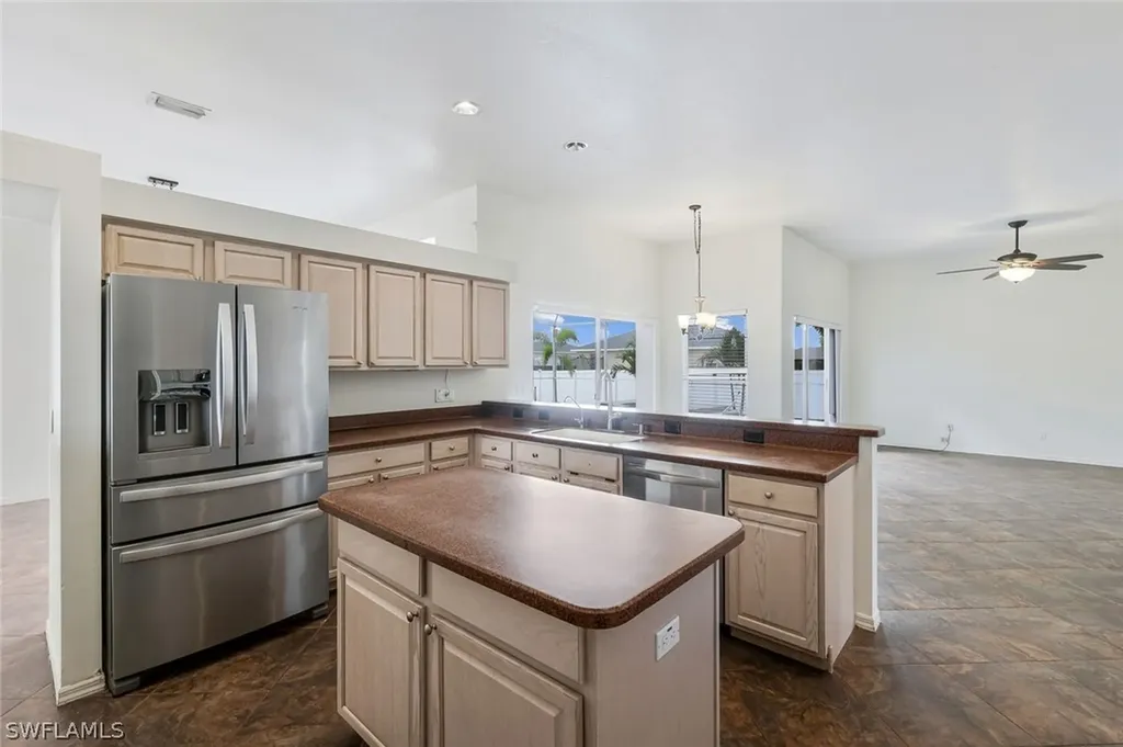 1728 NW 7th Avenue Cape Coral FL 33993