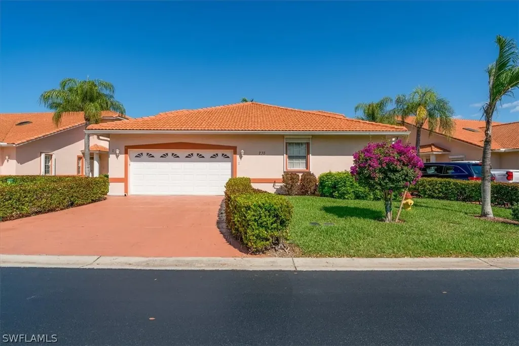 235 W Naomi Drive Naples FL 34104