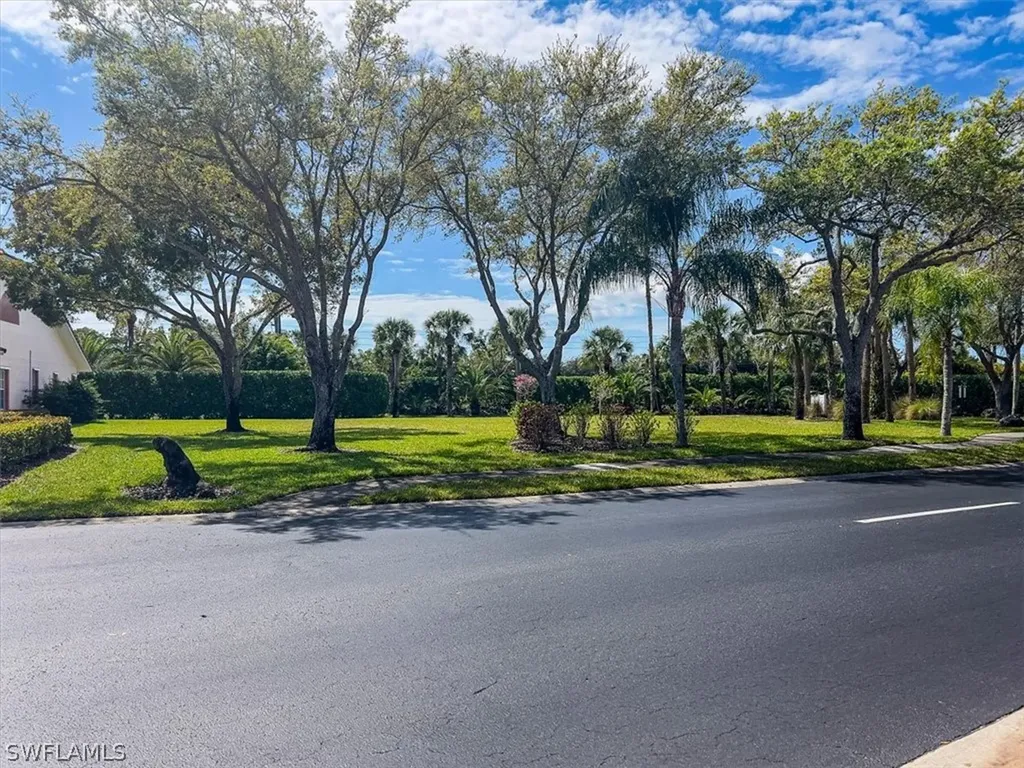 235 W Naomi Drive Naples FL 34104