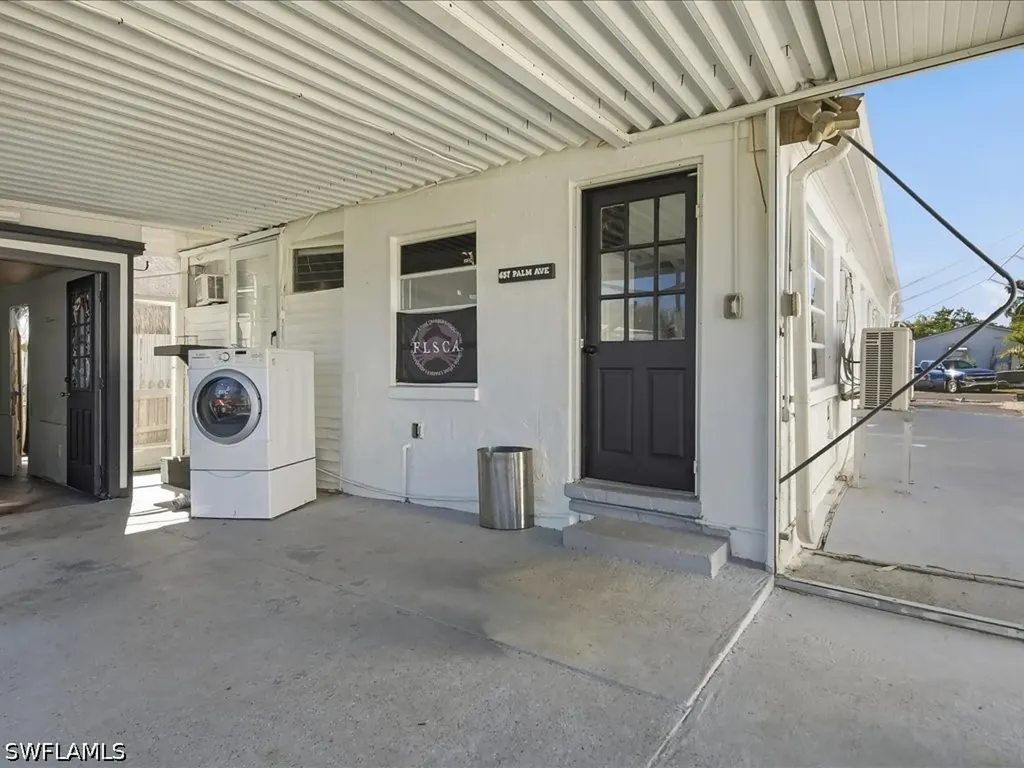 657 Palm Avenue E Goodland FL 34140