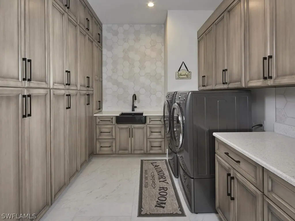 999 Spruce Court Marco Island FL 34145
